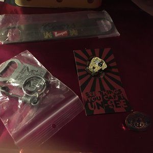 Various Collectible Beer Items - 138 $25 or $20 w/offer